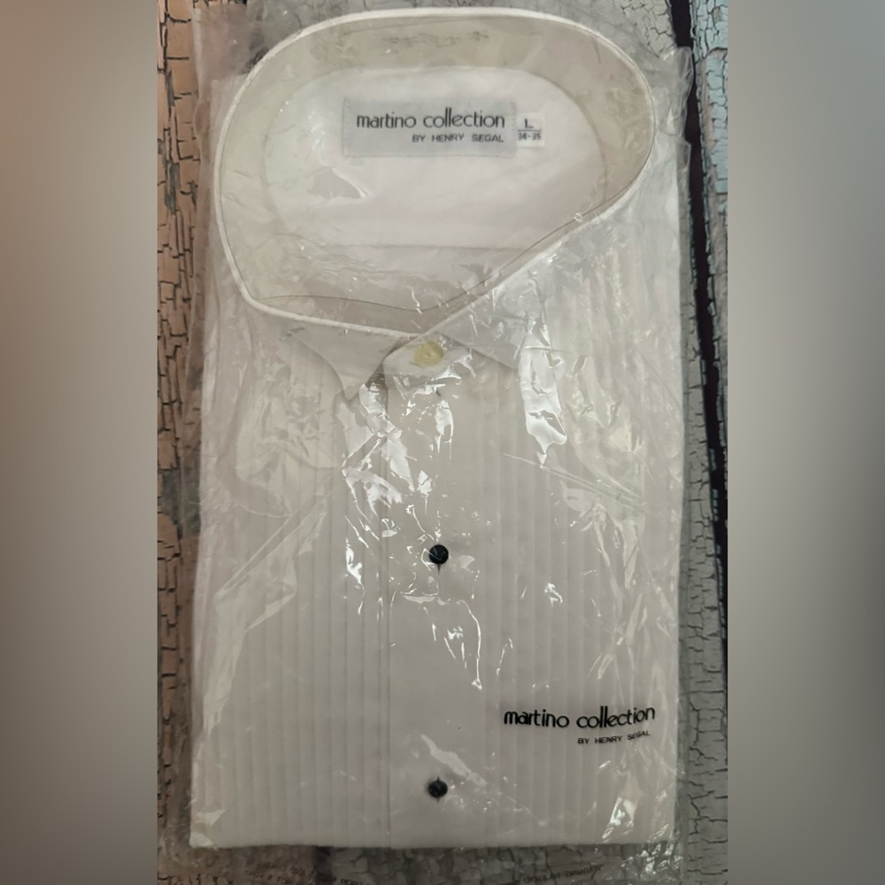 New Men’s Tuxedo shirt. Perfect for a wedding or a special occasion.